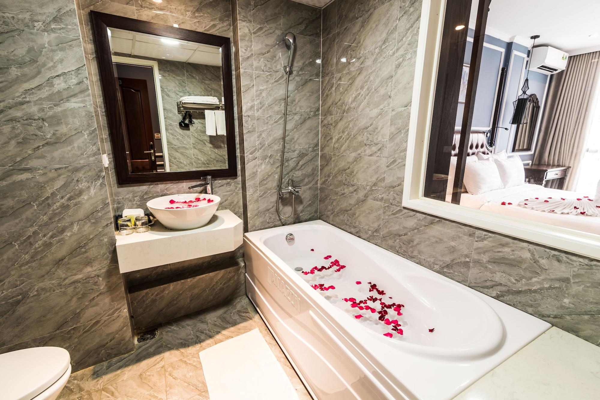 Hanoi Crystal Pearl Hotel Bagian luar foto